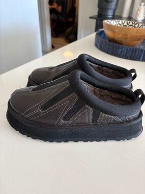 Ugg Sunwave Tazz clog 9